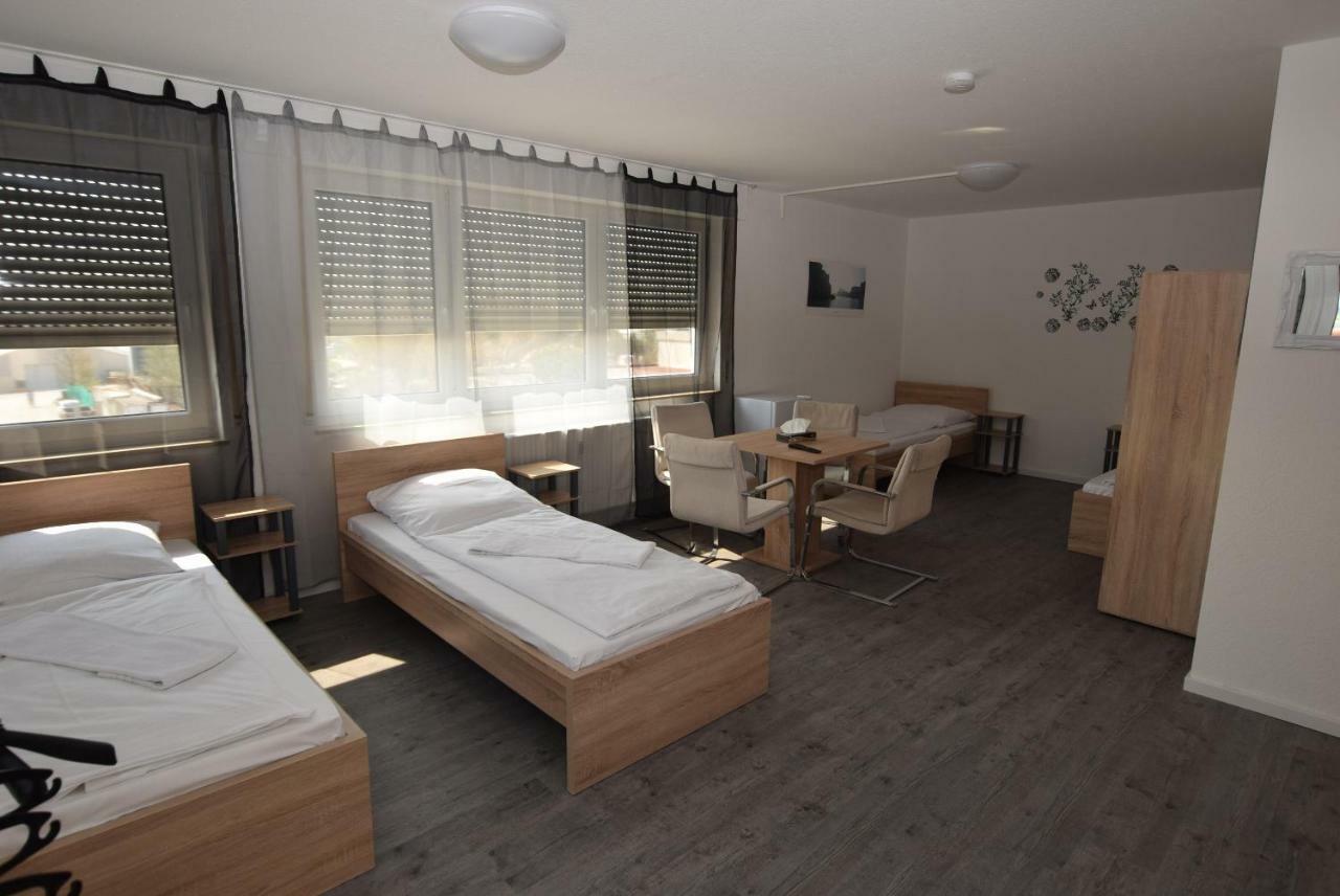 Monteurzimmer Messe Airport Wolfschlugen Luaran gambar