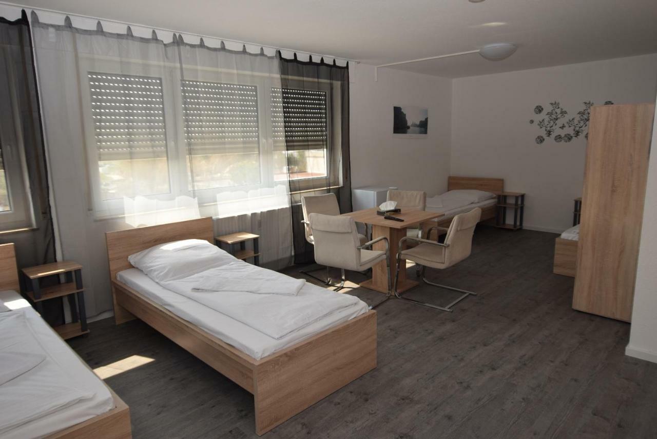 Monteurzimmer Messe Airport Wolfschlugen Luaran gambar