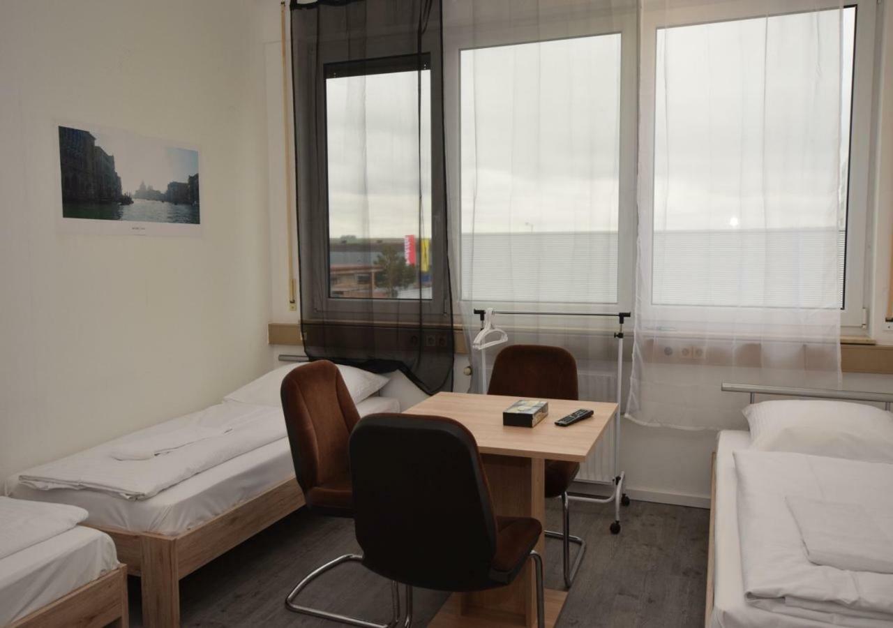 Monteurzimmer Messe Airport Wolfschlugen Luaran gambar